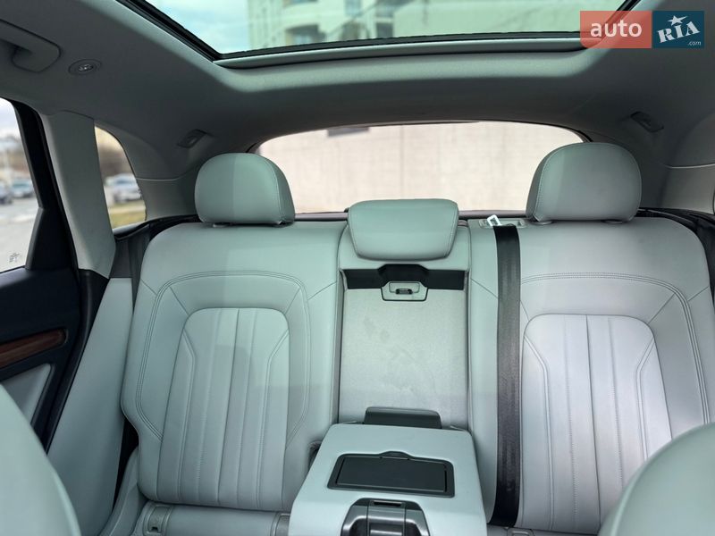 Внедорожник / Кроссовер Audi Q5 2022 в Львове