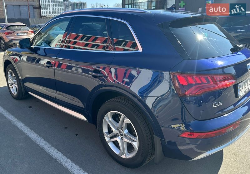 Внедорожник / Кроссовер Audi Q5 2019 в Киеве