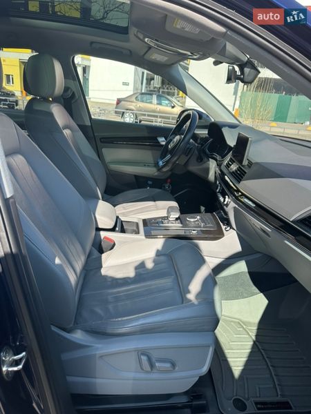 Внедорожник / Кроссовер Audi Q5 2019 в Киеве