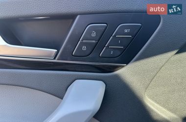 Внедорожник / Кроссовер Audi Q5 2019 в Киеве