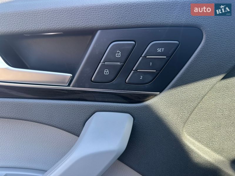 Внедорожник / Кроссовер Audi Q5 2019 в Киеве