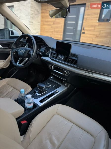 Позашляховик / Кросовер Audi Q5 2019 в Тернополі