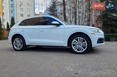 Внедорожник / Кроссовер Audi Q5 2017 в Ивано-Франковске