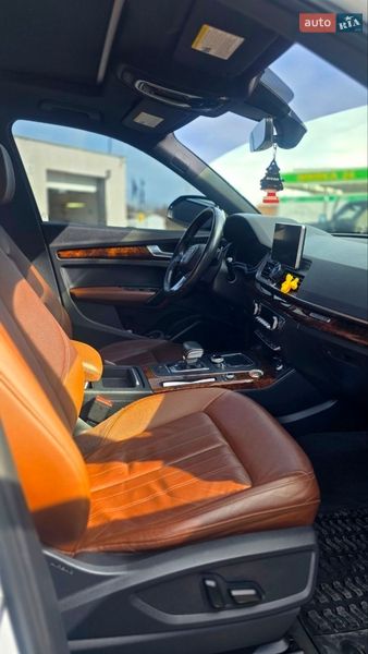 Внедорожник / Кроссовер Audi Q5 2017 в Ивано-Франковске