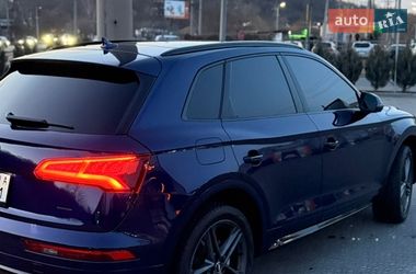 Позашляховик / Кросовер Audi Q5 2017 в Полтаві