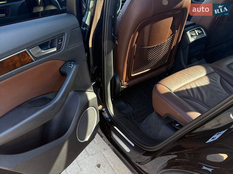 Позашляховик / Кросовер Audi Q5 2015 в Чернівцях