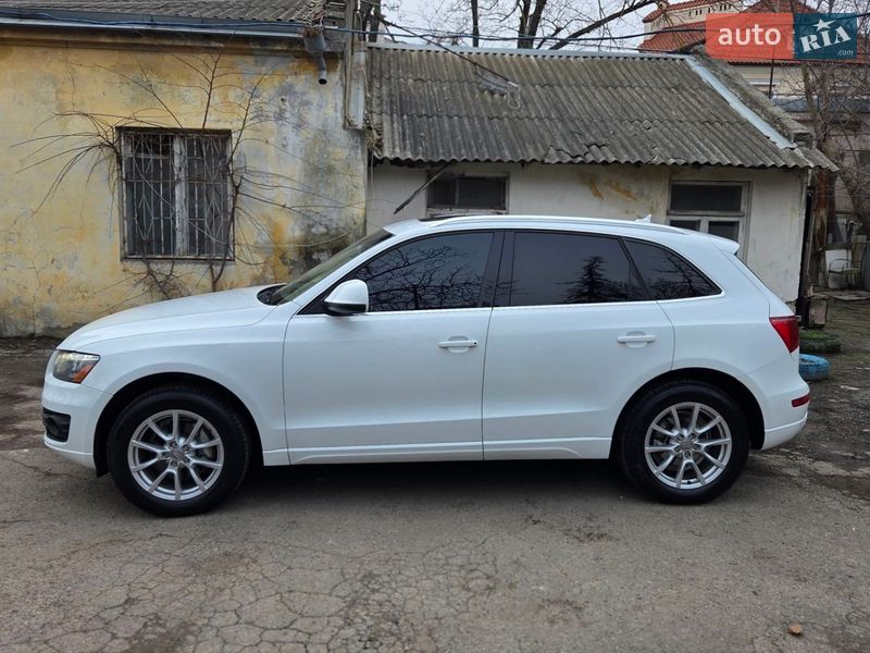 Позашляховик / Кросовер Audi Q5 2011 в Одесі