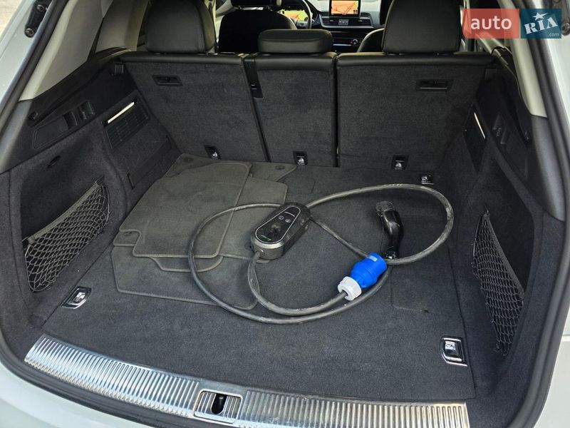 Позашляховик / Кросовер Audi Q5 2019 в Тернополі фото 23 Позашляховик / Кросовер Audi Q5 2019 в Тернополі