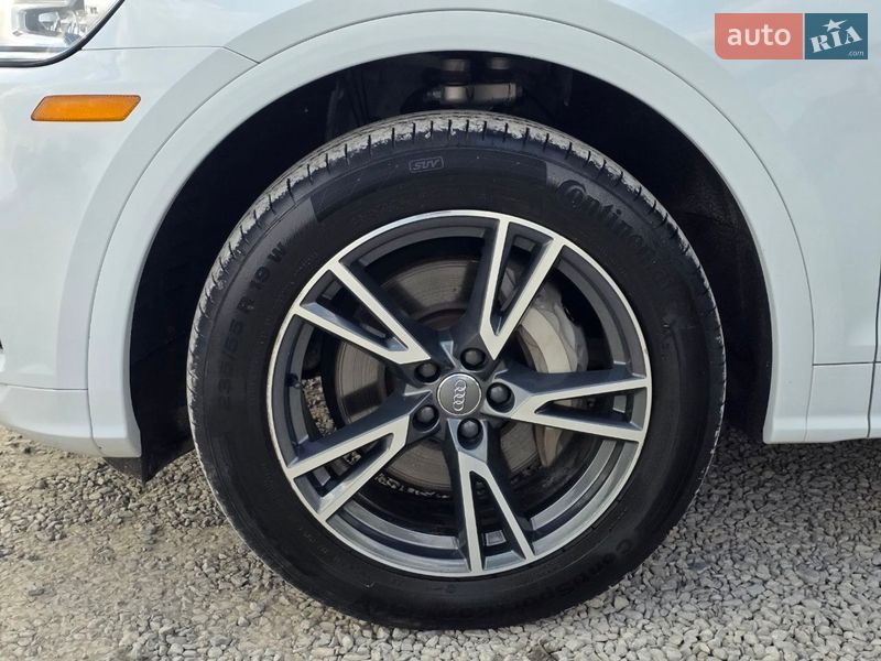 Позашляховик / Кросовер Audi Q5 2019 в Тернополі фото 34 Позашляховик / Кросовер Audi Q5 2019 в Тернополі