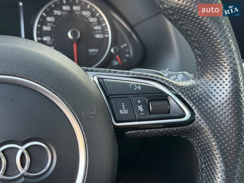 Внедорожник / Кроссовер Audi Q5 2015 в Одессе