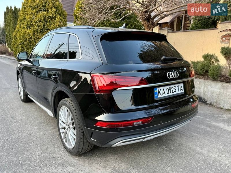 Внедорожник / Кроссовер Audi Q5 2022 в Киеве