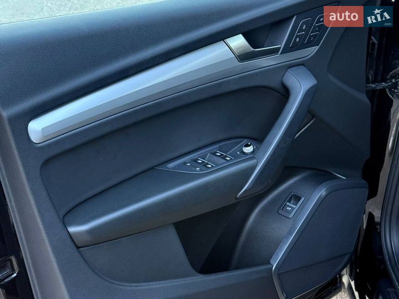 Внедорожник / Кроссовер Audi Q5 2022 в Киеве