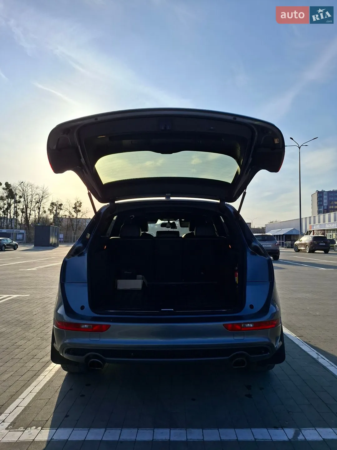 Audi Q5 2016 VIN WA1M2AFP8HA007137 фото оголошення 8 з 24