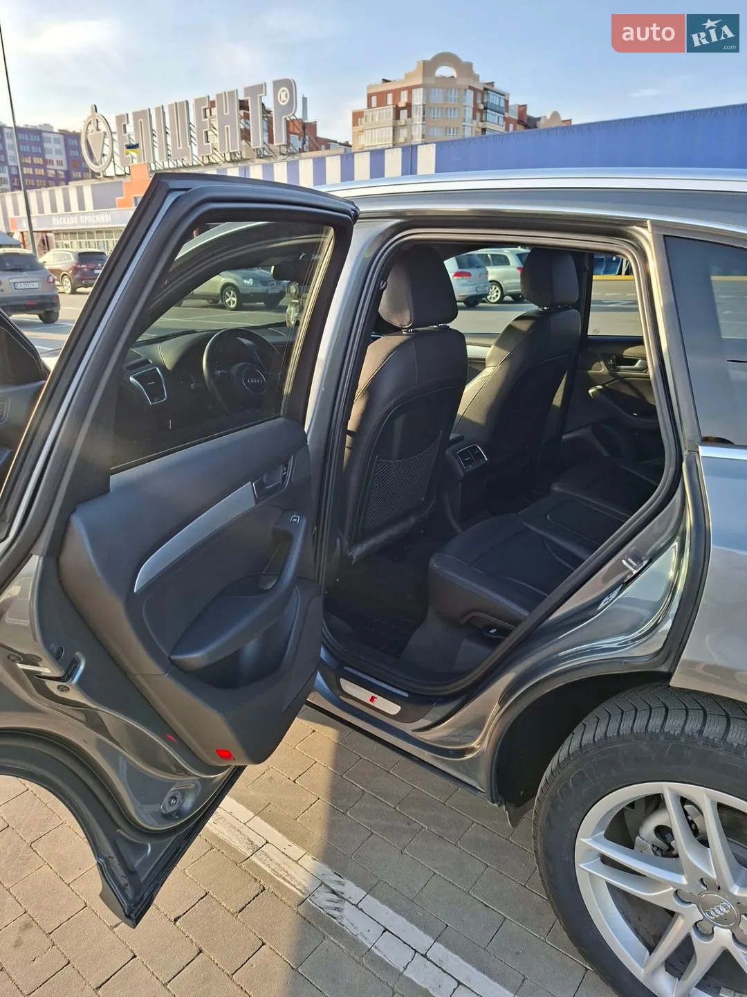 Audi Q5 2016 VIN WA1M2AFP8HA007137 фото оголошення 18 з 24
