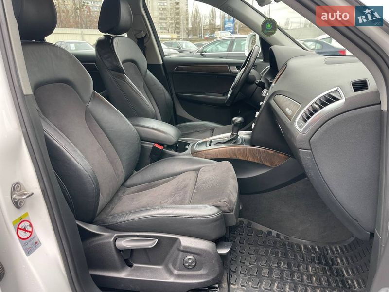 Внедорожник / Кроссовер Audi Q5 2014 в Киеве