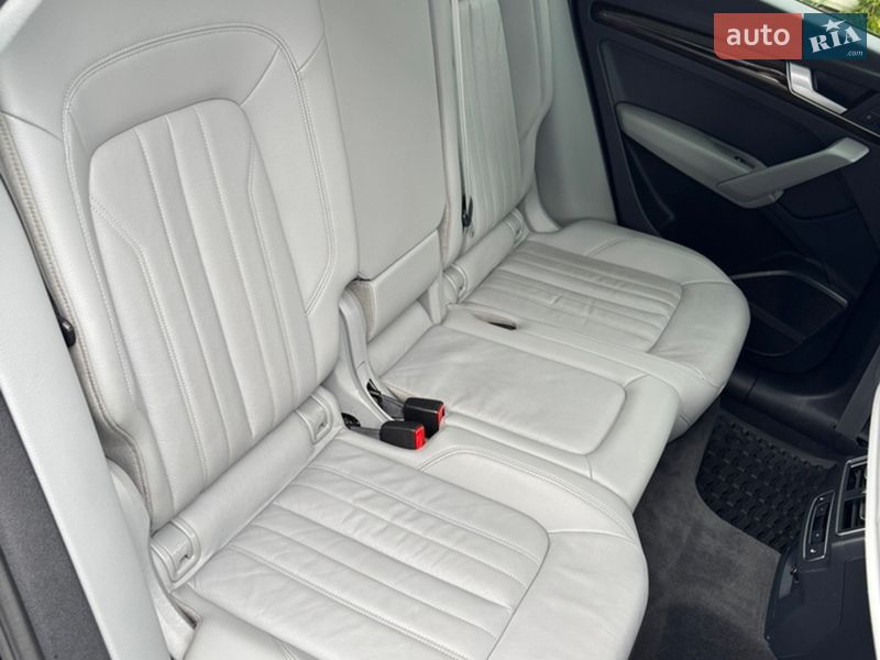 Позашляховик / Кросовер Audi Q5 2018 в Тернополі