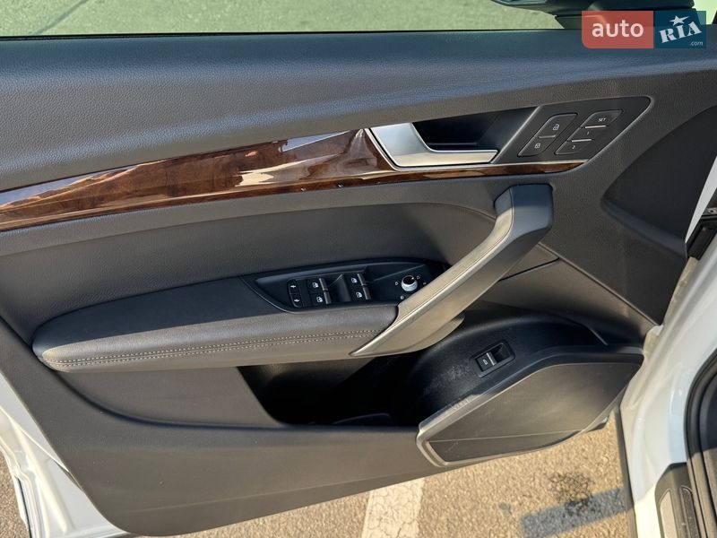 Внедорожник / Кроссовер Audi Q5 2020 в Киеве фото 10 Внедорожник / Кроссовер Audi Q5 2020 в Киеве