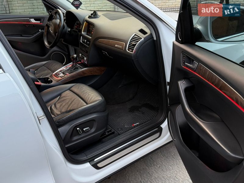 Позашляховик / Кросовер Audi Q5 2013 в Львові фото 18 Позашляховик / Кросовер Audi Q5 2013 в Львові
