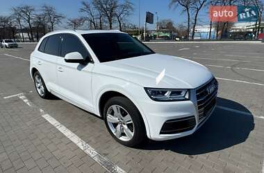 Позашляховик / Кросовер Audi Q5 2017 в Одесі