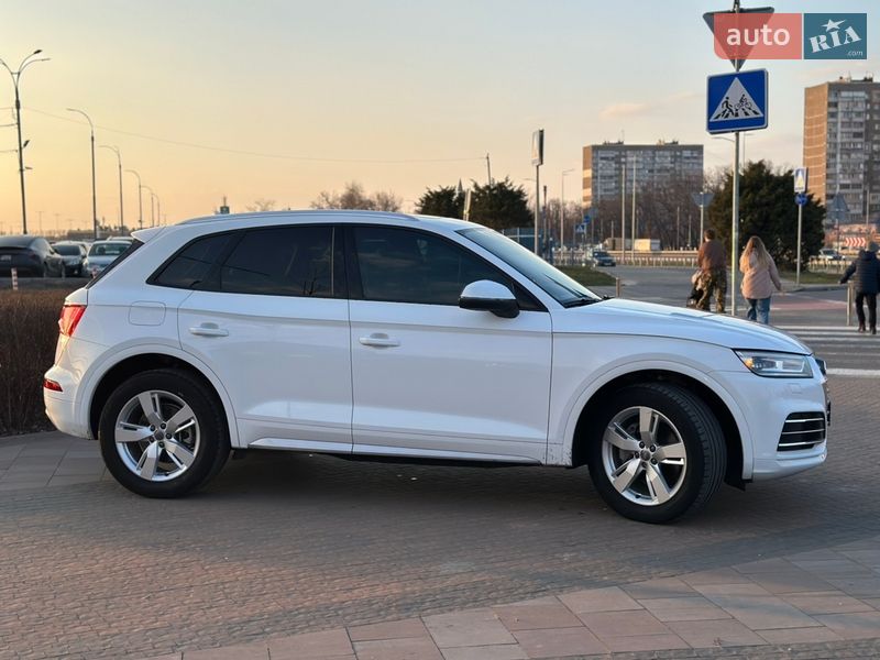 Внедорожник / Кроссовер Audi Q5 2017 в Киеве фото 14 Внедорожник / Кроссовер Audi Q5 2017 в Киеве