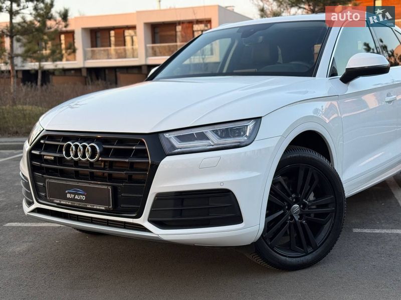Внедорожник / Кроссовер Audi Q5 2017 в Киеве