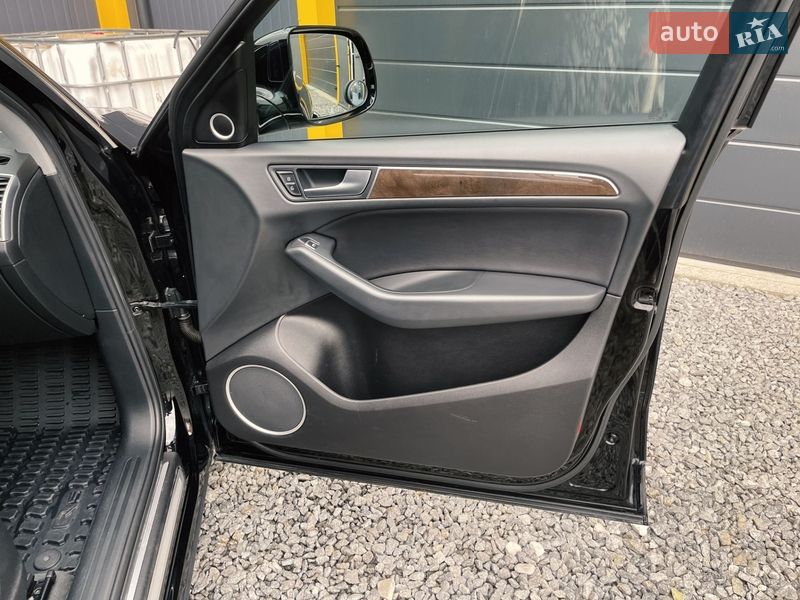 Позашляховик / Кросовер Audi Q5 2015 в Самборі