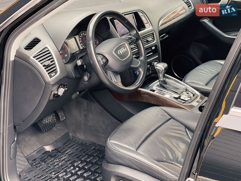 Позашляховик / Кросовер Audi Q5 2015 в Самборі