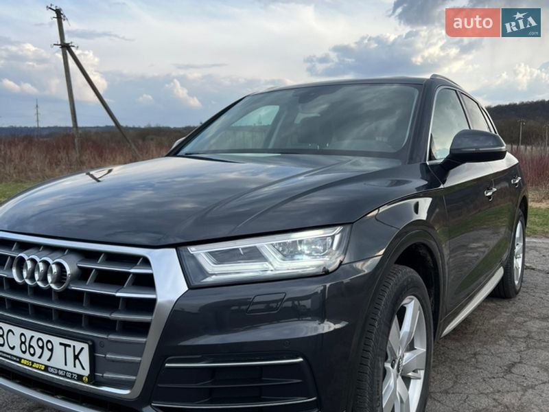 Позашляховик / Кросовер Audi Q5 2019 в Золочеві