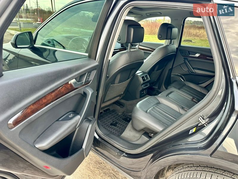 Позашляховик / Кросовер Audi Q5 2019 в Золочеві