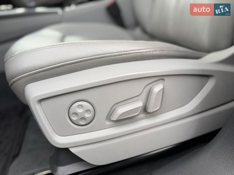 Внедорожник / Кроссовер Audi Q5 2019 в Черновцах