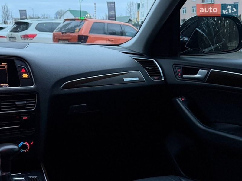 Позашляховик / Кросовер Audi Q5 2015 в Києві