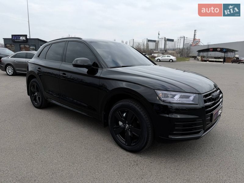 Внедорожник / Кроссовер Audi Q5 2018 в Кривом Роге