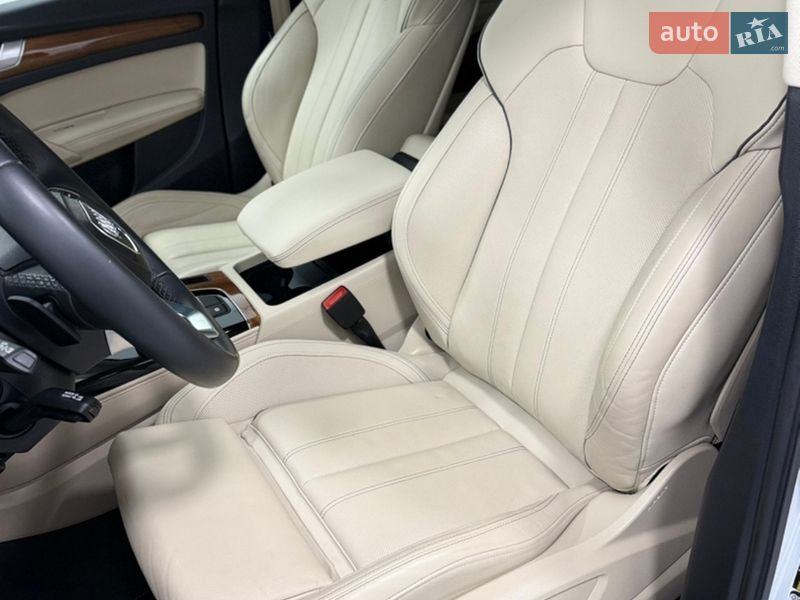 Внедорожник / Кроссовер Audi Q5 2022 в Одессе