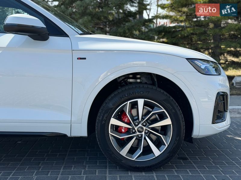 Позашляховик / Кросовер Audi Q5 2024 в Одесі