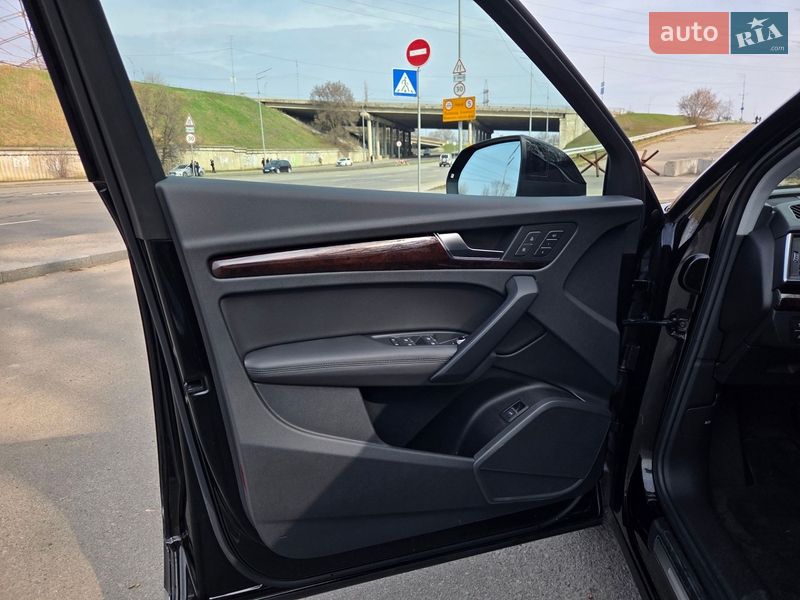 Внедорожник / Кроссовер Audi Q5 2019 в Киеве фото 11 Внедорожник / Кроссовер Audi Q5 2019 в Киеве