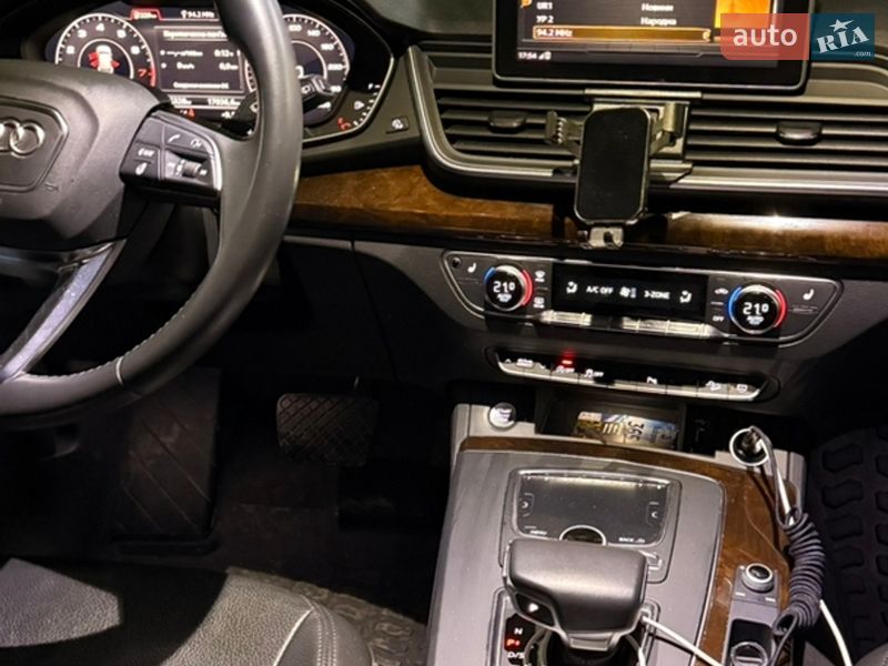 Внедорожник / Кроссовер Audi Q5 2018 в Киеве фото 14 Внедорожник / Кроссовер Audi Q5 2018 в Киеве