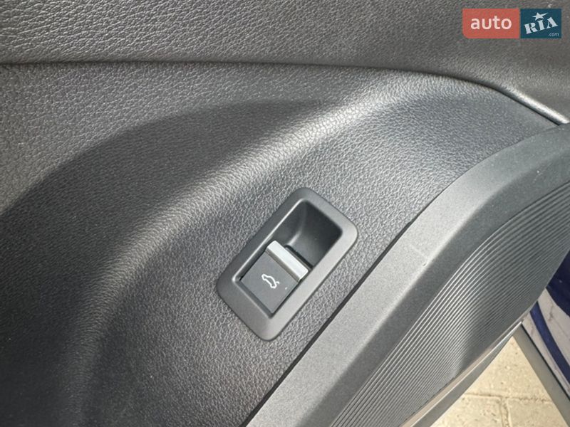 Внедорожник / Кроссовер Audi Q5 2018 в Владимире фото 47 Внедорожник / Кроссовер Audi Q5 2018 в Владимире