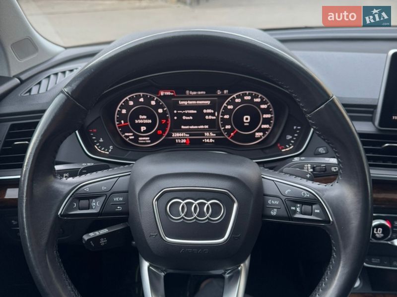 Внедорожник / Кроссовер Audi Q5 2018 в Владимире фото 63 Внедорожник / Кроссовер Audi Q5 2018 в Владимире