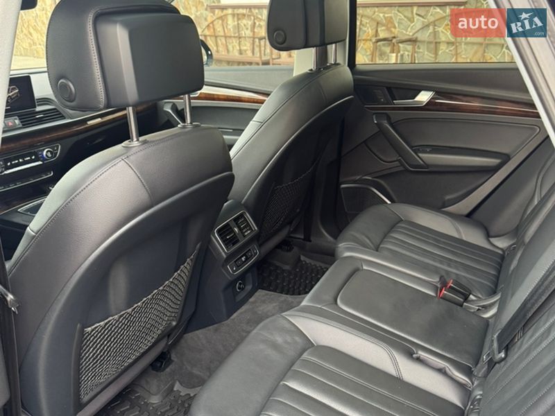 Внедорожник / Кроссовер Audi Q5 2018 в Владимире фото 81 Внедорожник / Кроссовер Audi Q5 2018 в Владимире