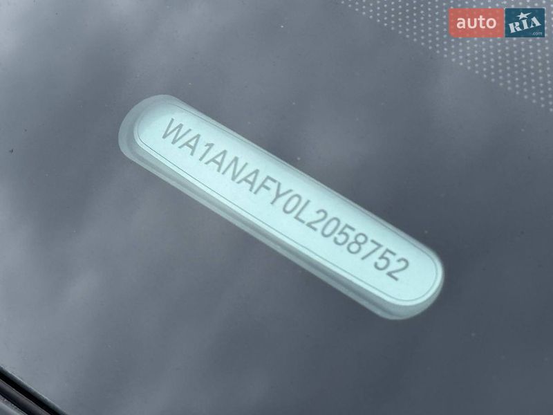 Внедорожник / Кроссовер Audi Q5 2020 в Киеве