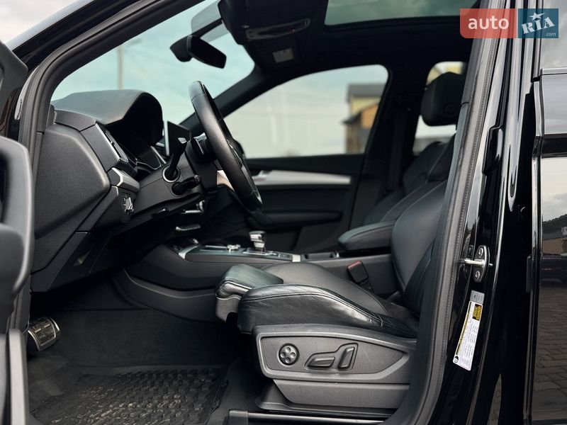 Внедорожник / Кроссовер Audi Q5 2018 в Ровно