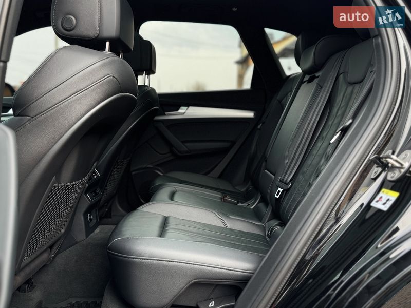 Внедорожник / Кроссовер Audi Q5 2018 в Ровно