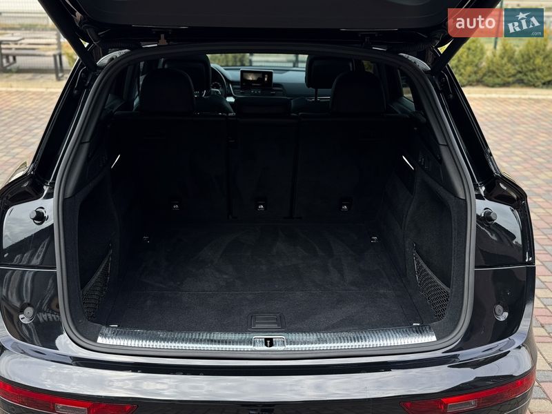 Внедорожник / Кроссовер Audi Q5 2018 в Ровно