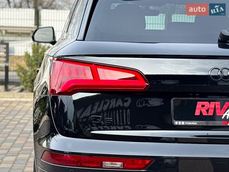 Внедорожник / Кроссовер Audi Q5 2018 в Ровно