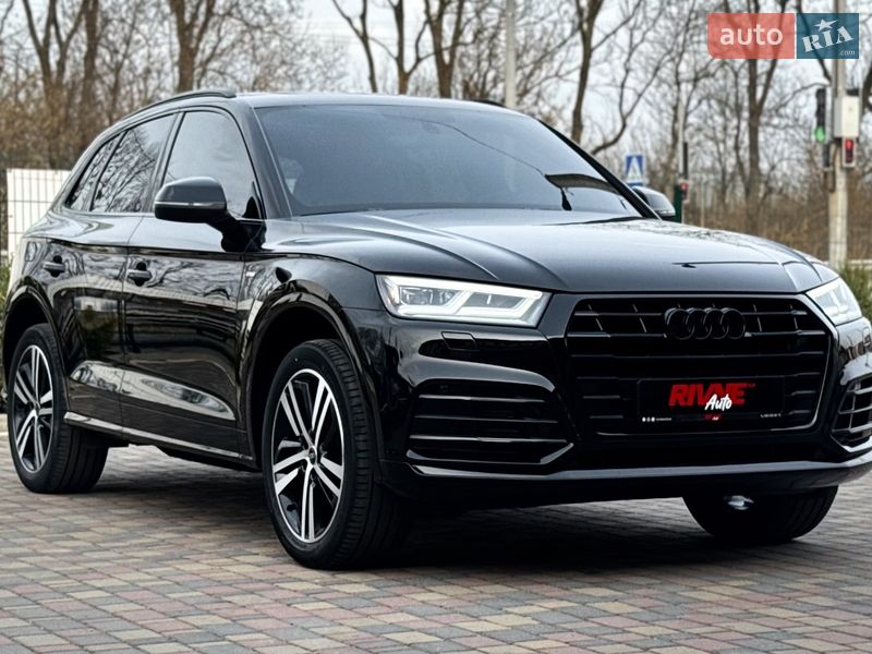 Внедорожник / Кроссовер Audi Q5 2018 в Ровно