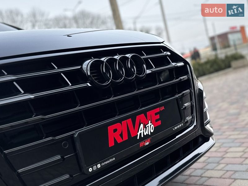 Внедорожник / Кроссовер Audi Q5 2018 в Ровно