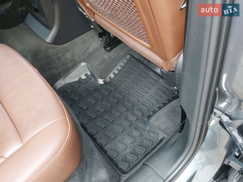 Внедорожник / Кроссовер Audi Q5 2013 в Луцке