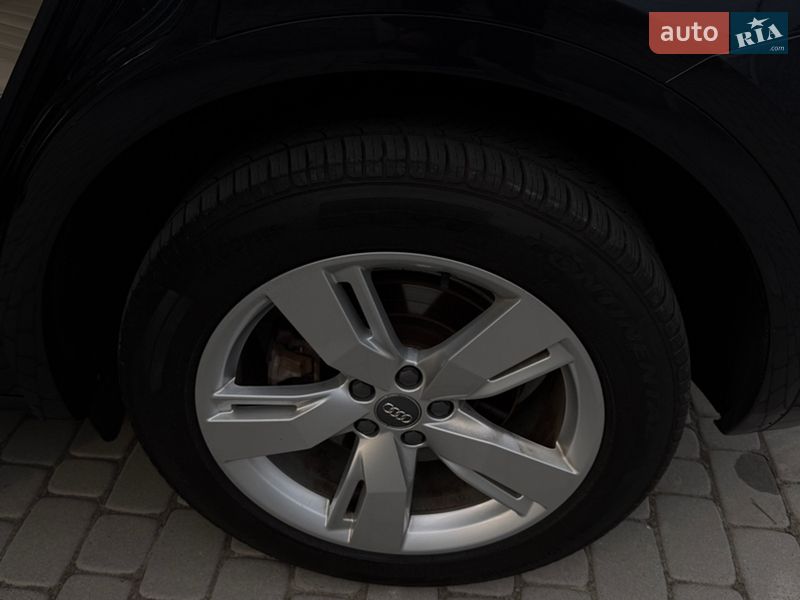 Внедорожник / Кроссовер Audi Q5 2018 в Львове фото 50 Внедорожник / Кроссовер Audi Q5 2018 в Львове