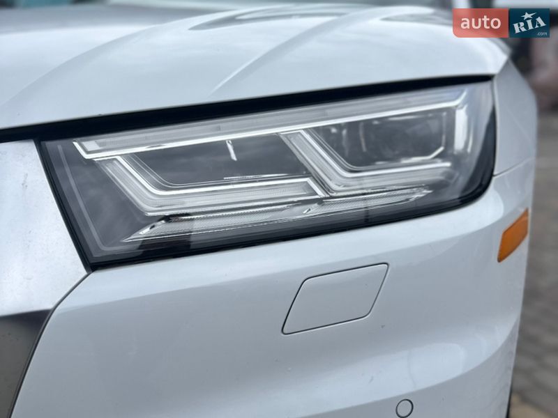 Позашляховик / Кросовер Audi Q5 2020 в Луцьку