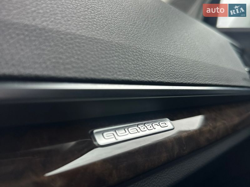 Позашляховик / Кросовер Audi Q5 2020 в Луцьку